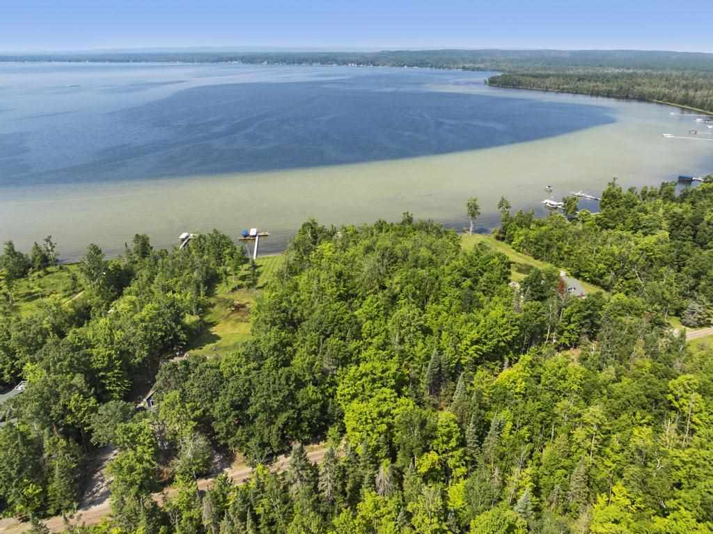 Property Photo: 5100 N Bay Way MI 49721