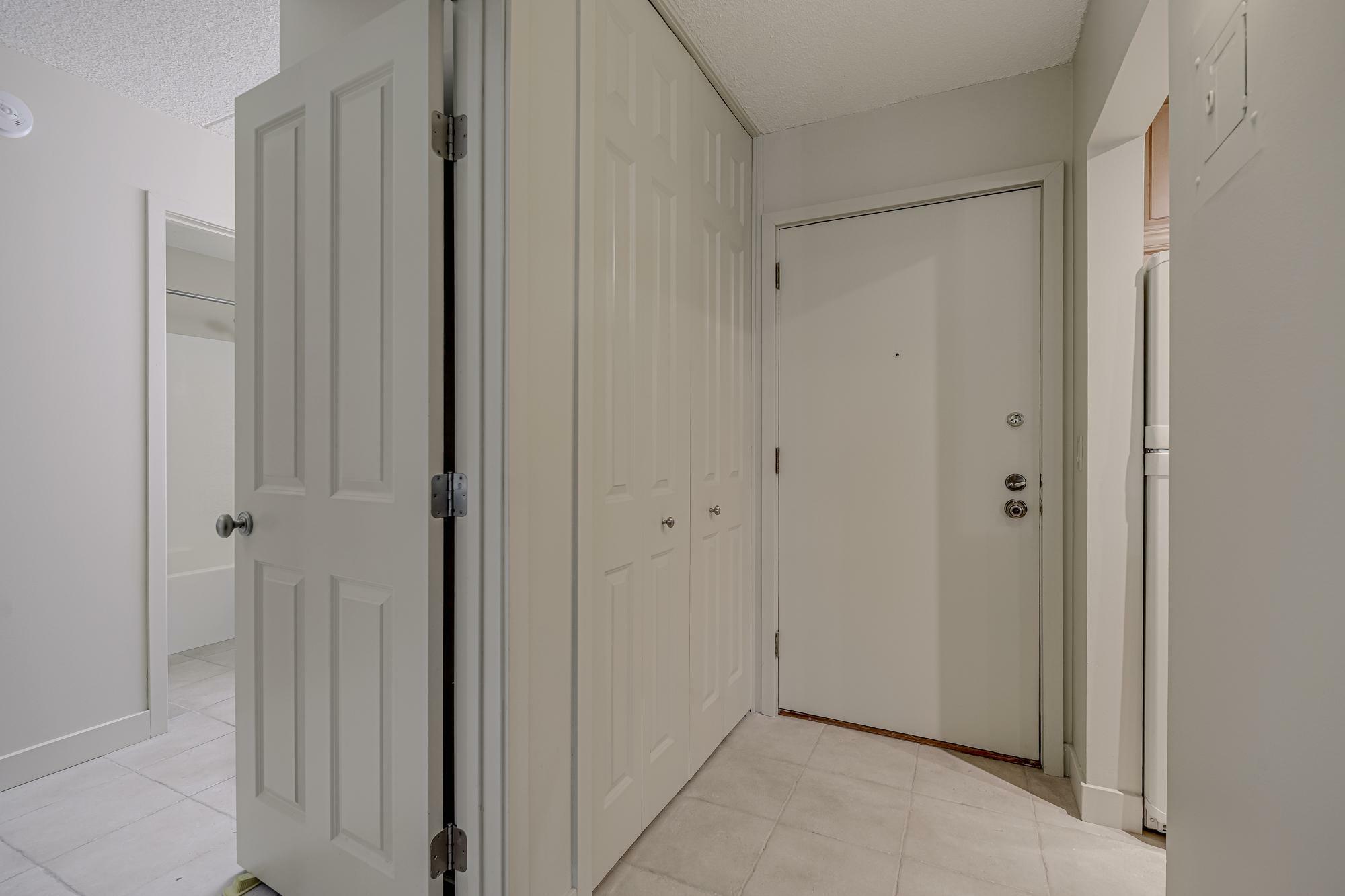 Property Photo: 10521 Cedar Lake Road 208 MN 55305