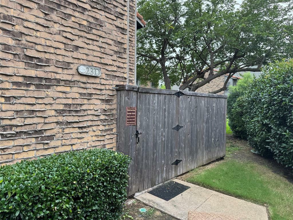 Property Photo: 14800 Enterprise Drive 23D TX 75234