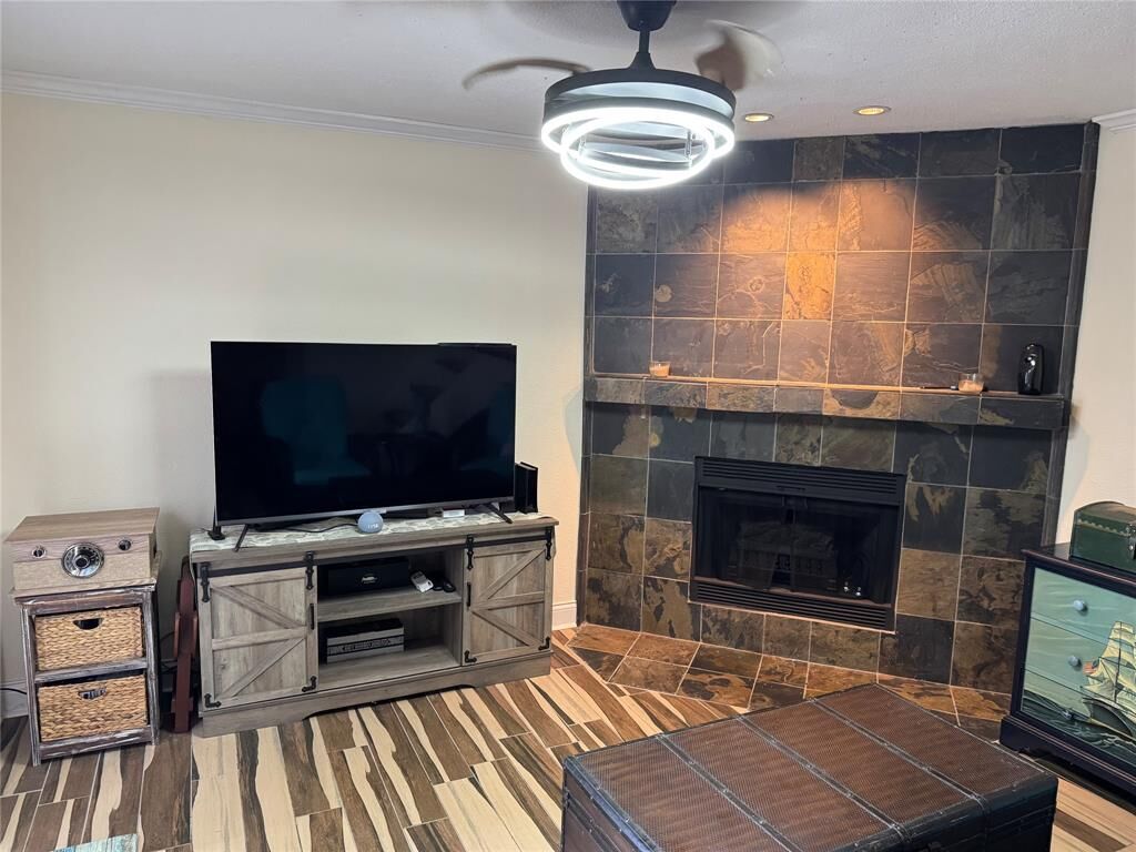 Property Photo:  14800 Enterprise Drive 23D  TX 75234 