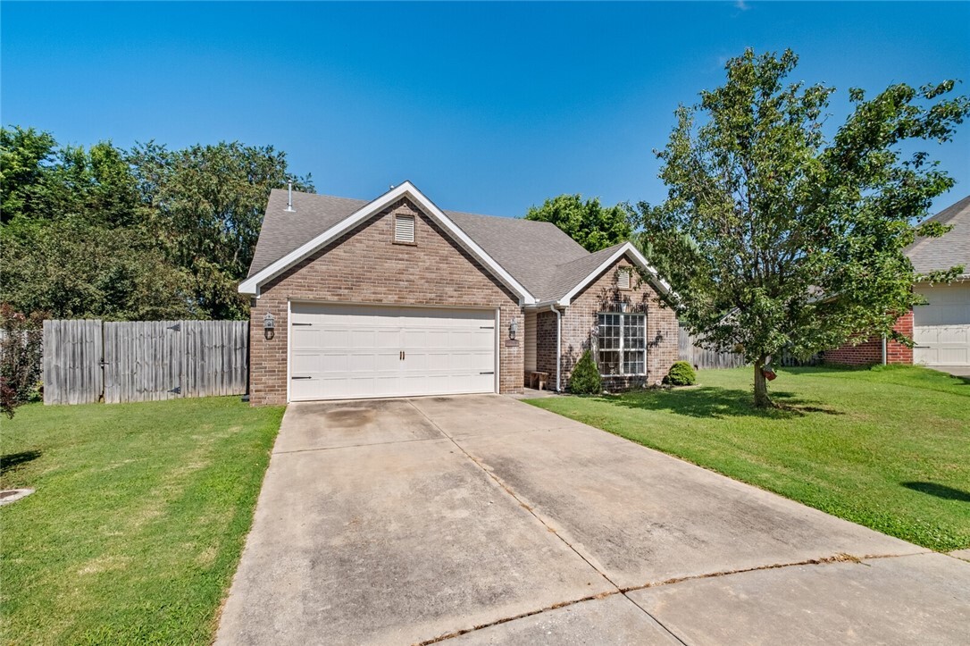 Property Photo:  2260 Bunker Lane  AR 72730 