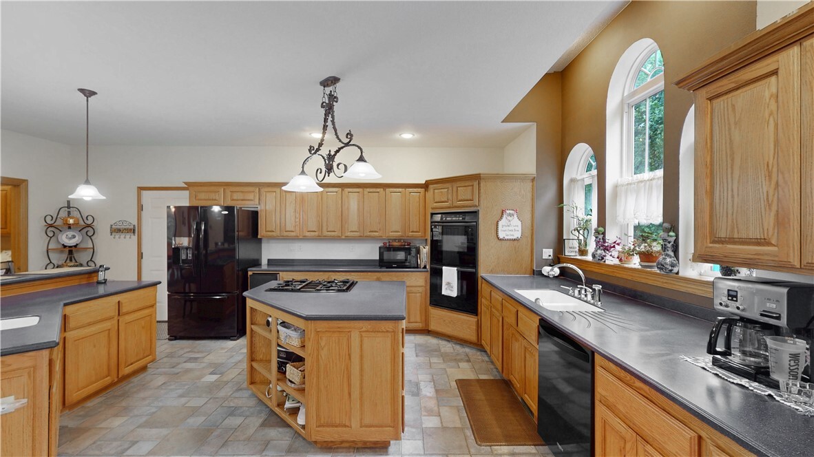 Property Photo: 2 Ewes Lane AR 72715