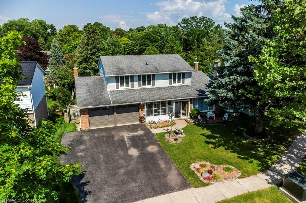 Property Photo: 68 Ridgeview Crescent ON N2L 2P9