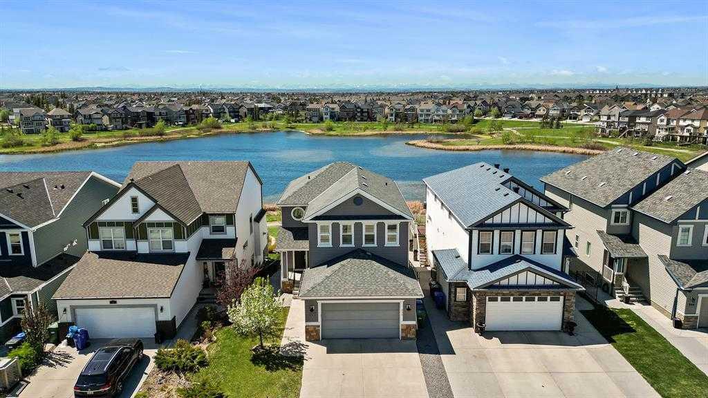 336 Copperpond Circle SE  Calgary AB T2Z 0W4 photo