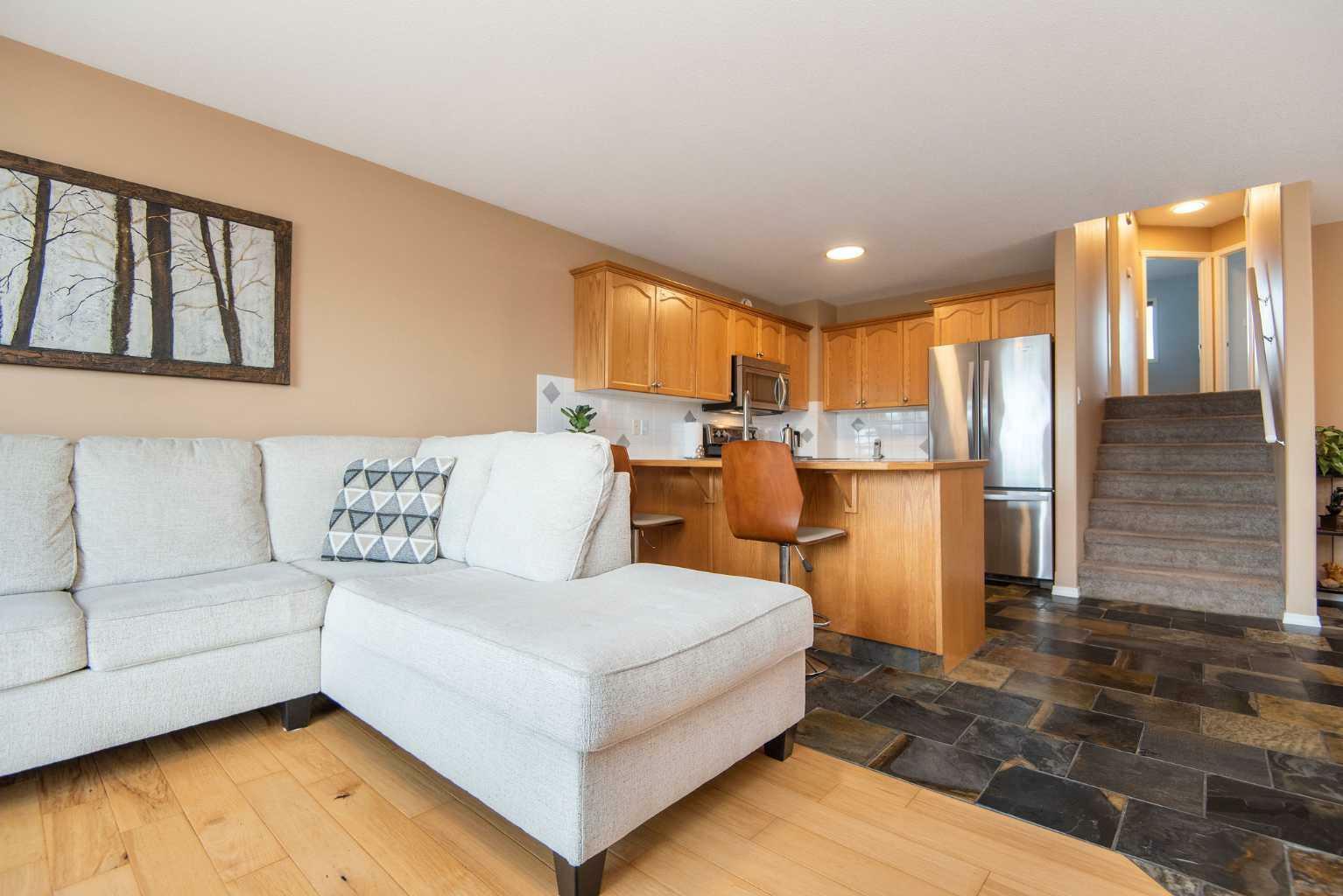 Photo de la propriété: 23 Ralston Crescent AB T4P 3Y5