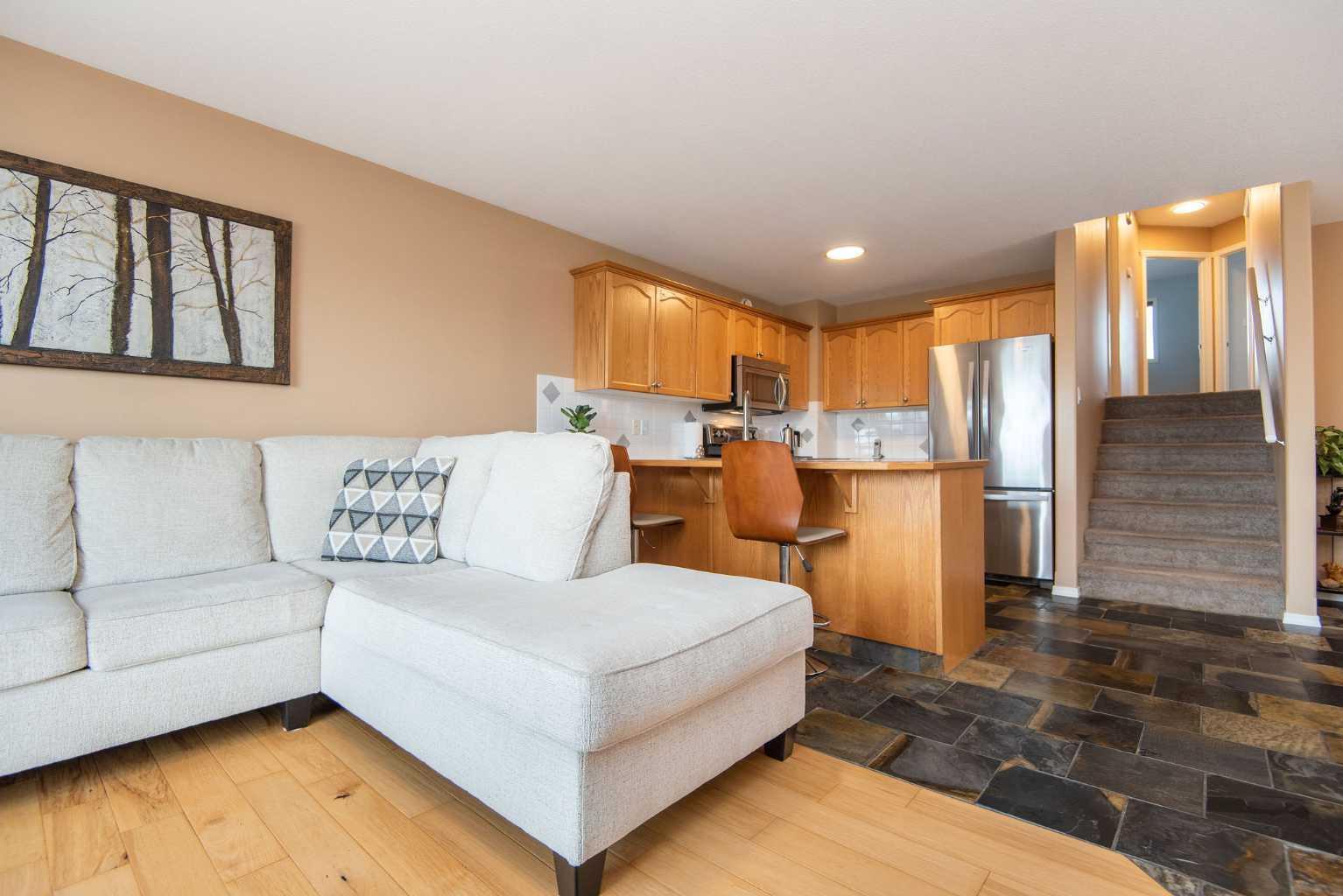 Photo de la propriété: 23 Ralston Crescent AB T4P 3Y5