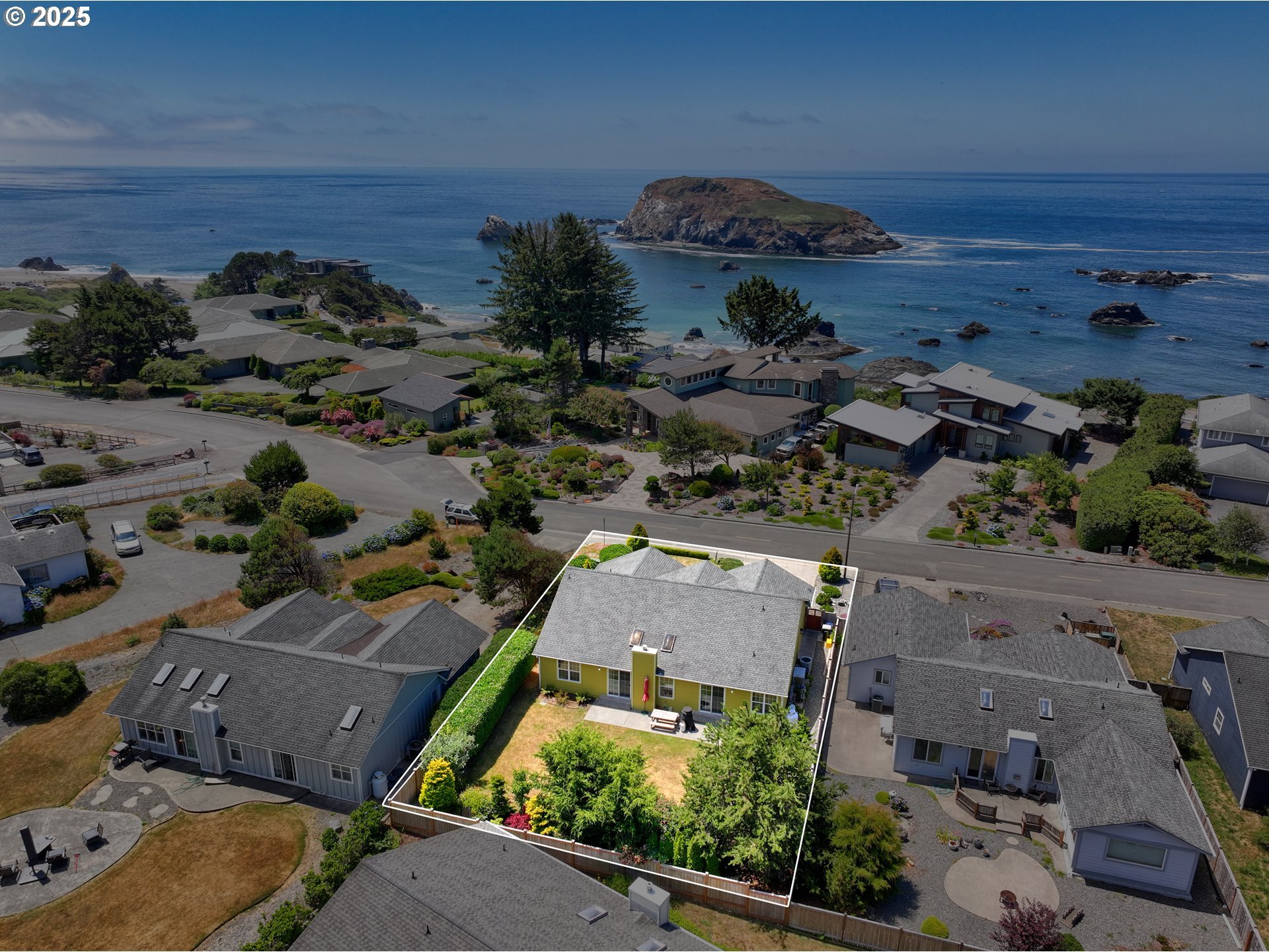 Property Photo:  96343 Dawson Rd  OR 97415 