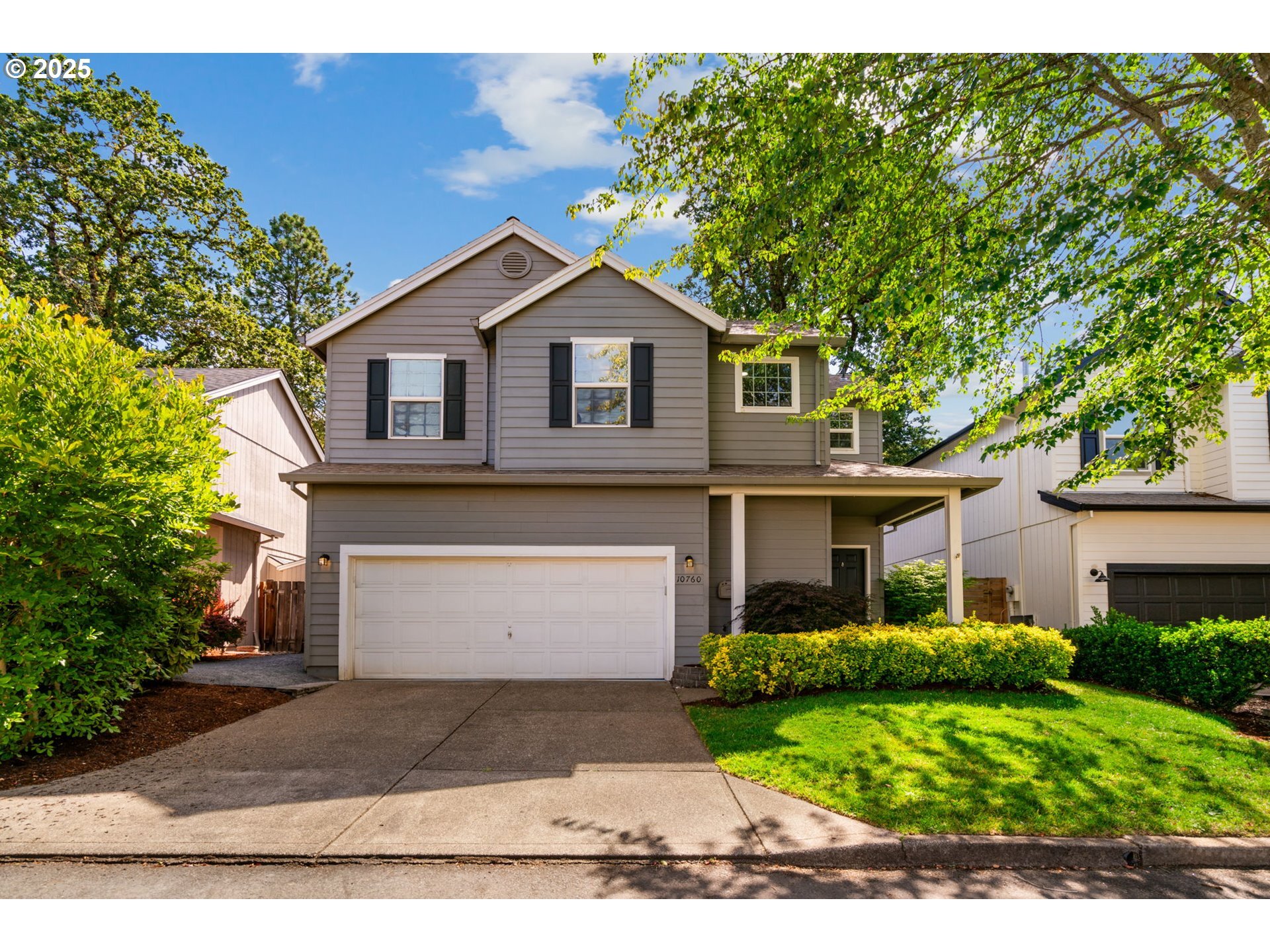 Property Photo: 10760 SW Sitka Ct OR 97223