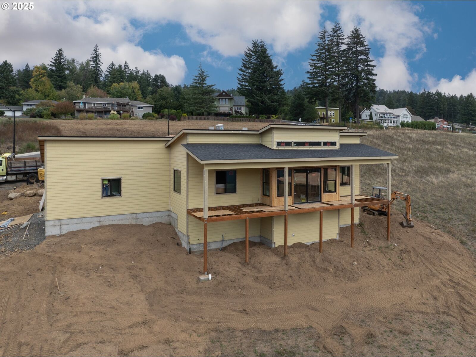 Property Photo:  404 NE Lutheran Church Rd  WA 98648 