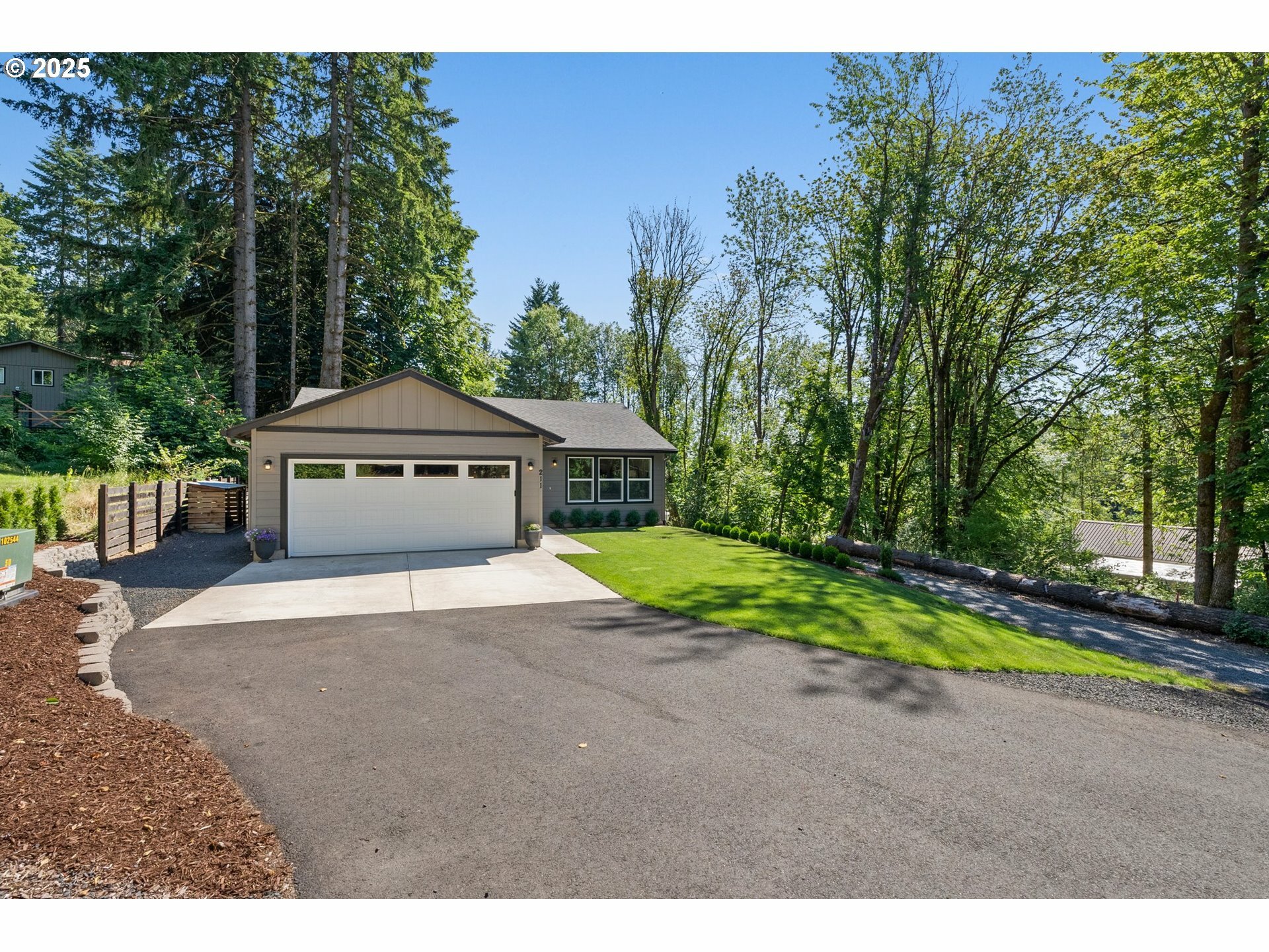 Property Photo: 211 SE Alder St WA 98596