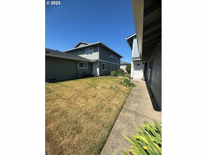 Property Photo: 1537 NE Kane Dr OR 97030