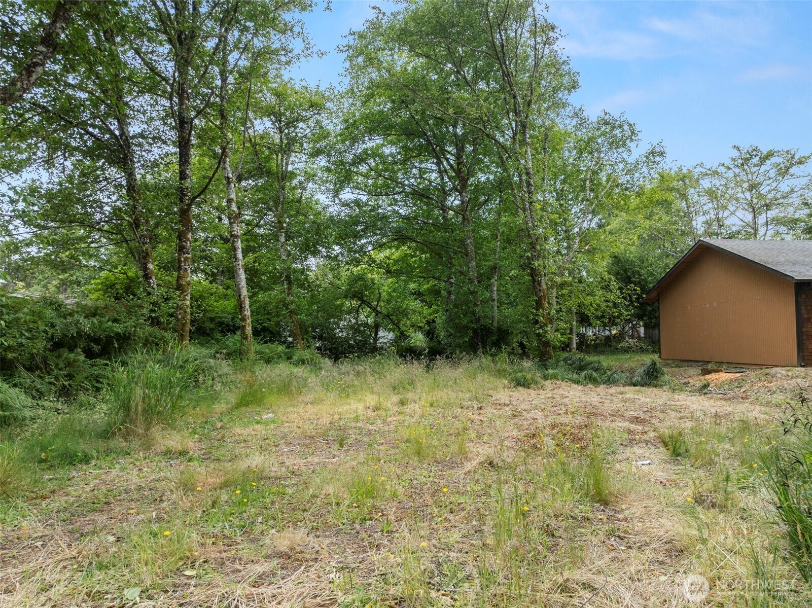 Property Photo: 225 E Rain Street NE WA 98569