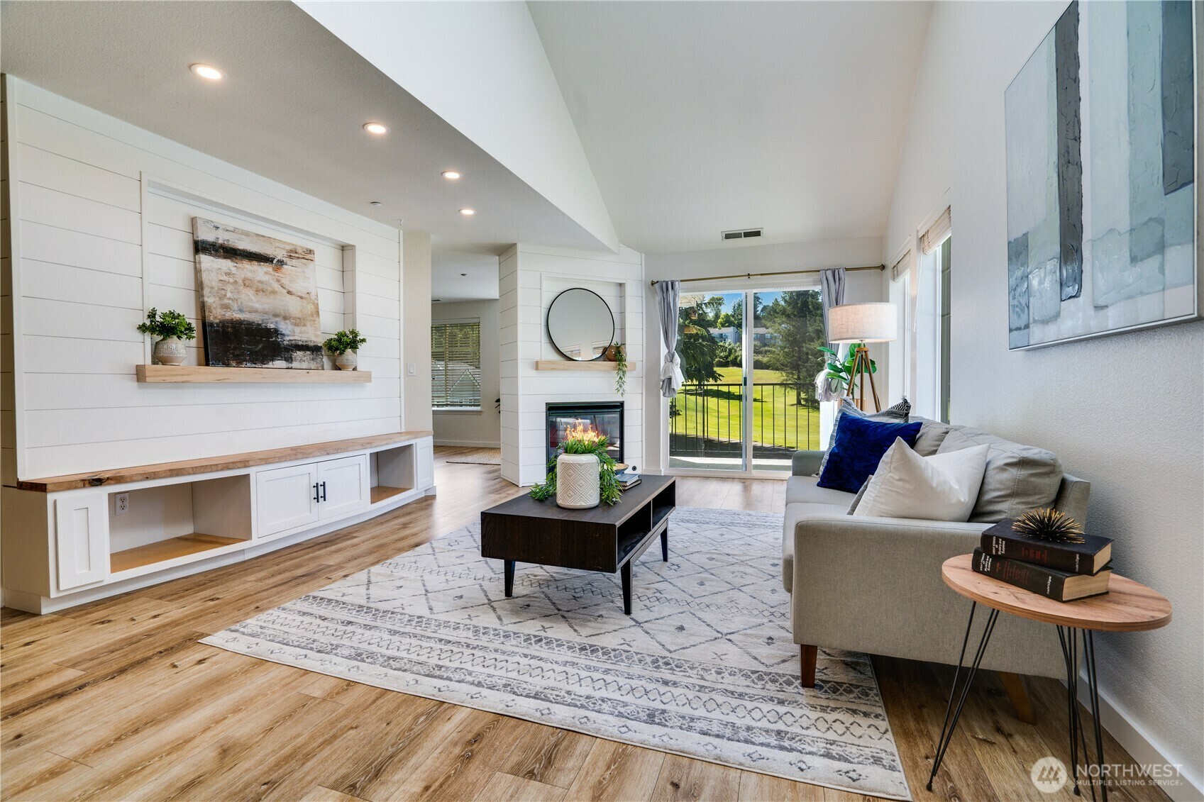 Property Photo: 4714 Fairwood Boulevard NE 501 WA 98422
