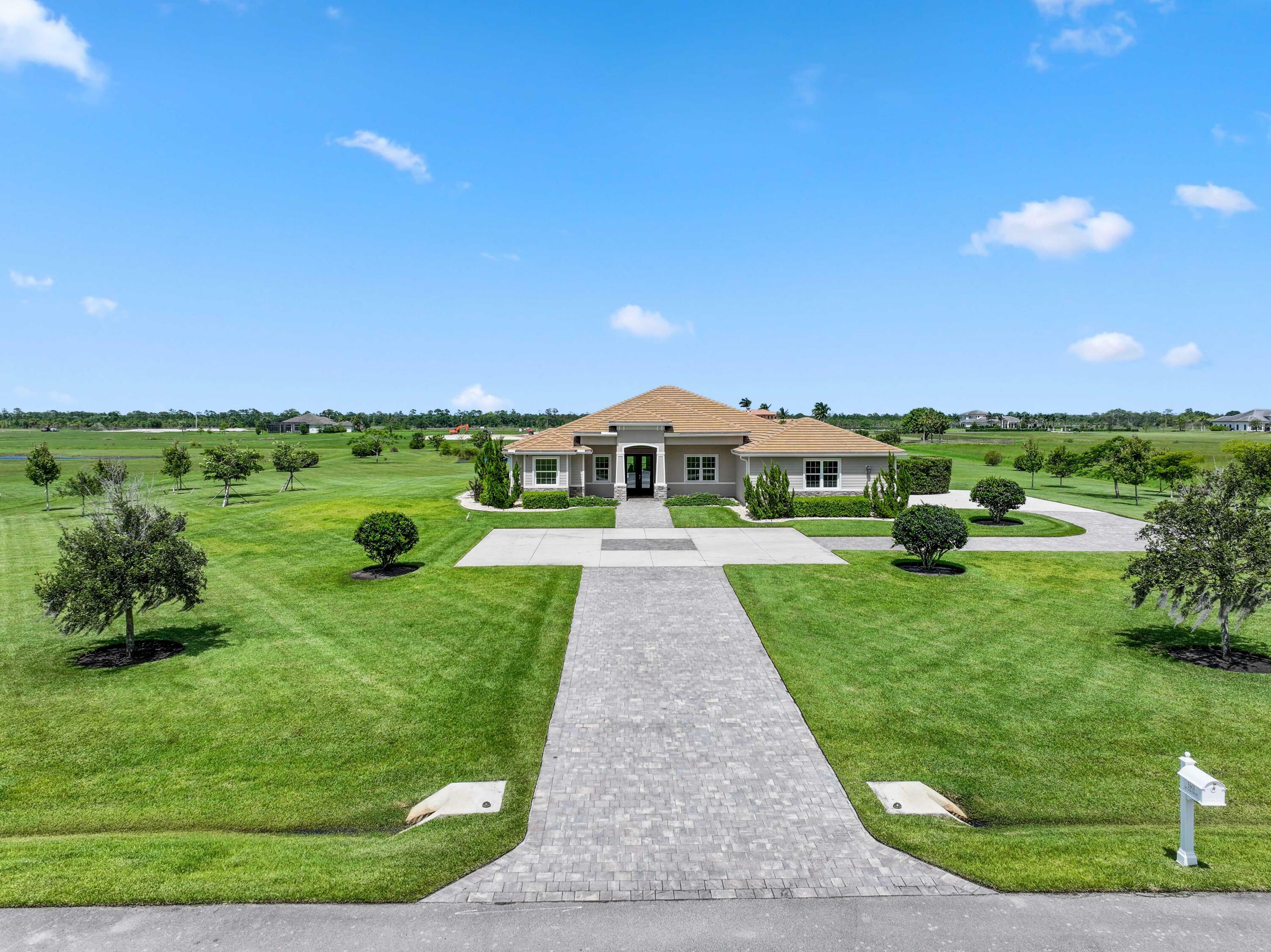 Property Photo: 5901 SW Saddlebrook Lane FL 34990