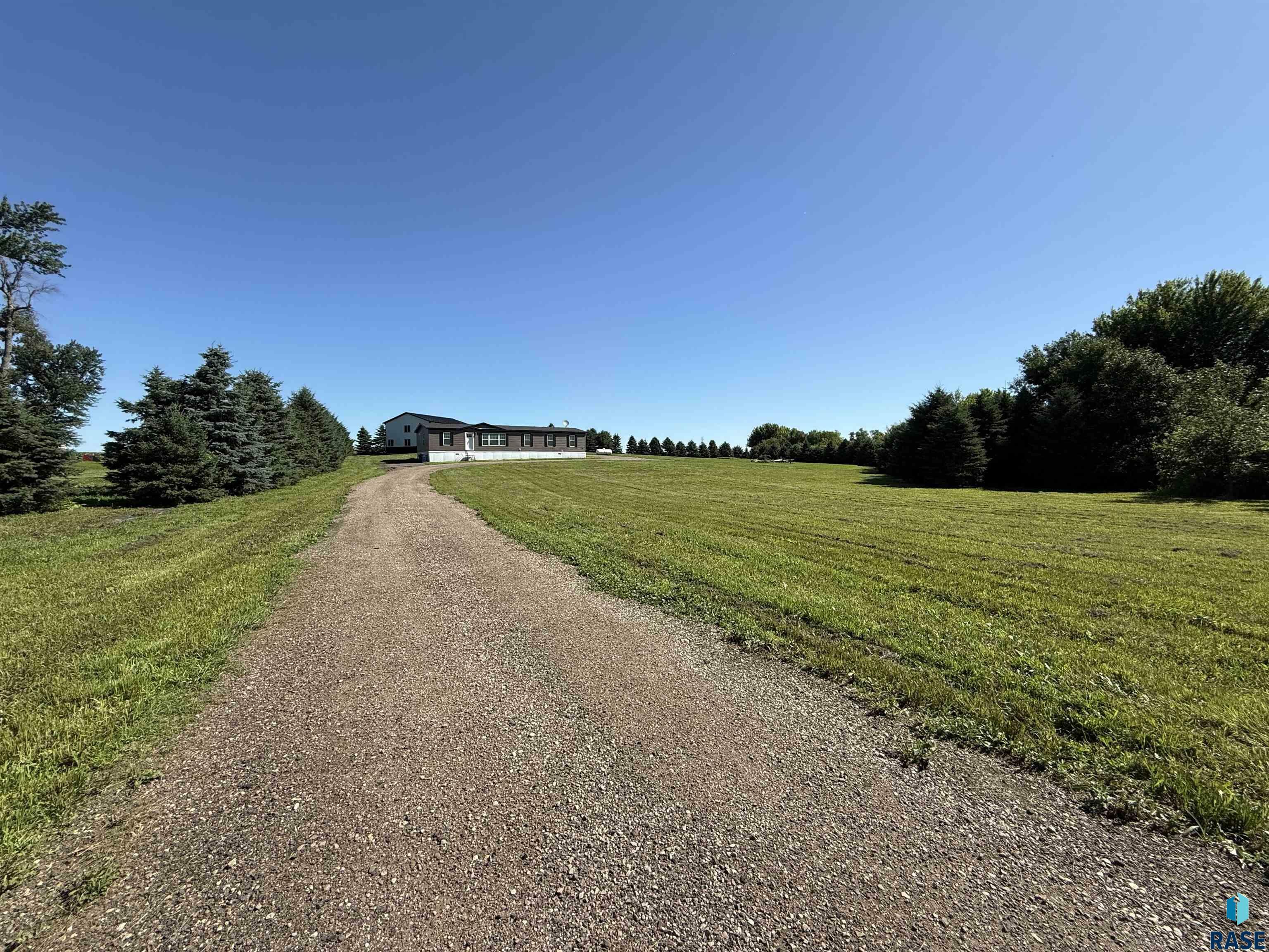 Property Photo: 46644 256th St SD 57033