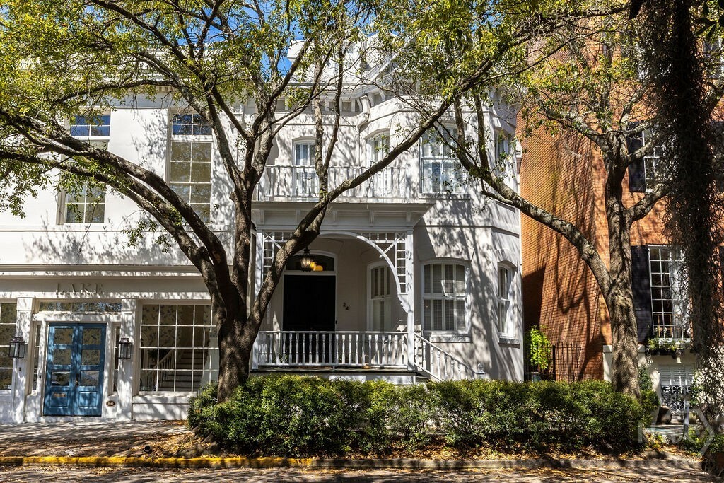 24 W Harris Street  Savannah GA 31401 photo