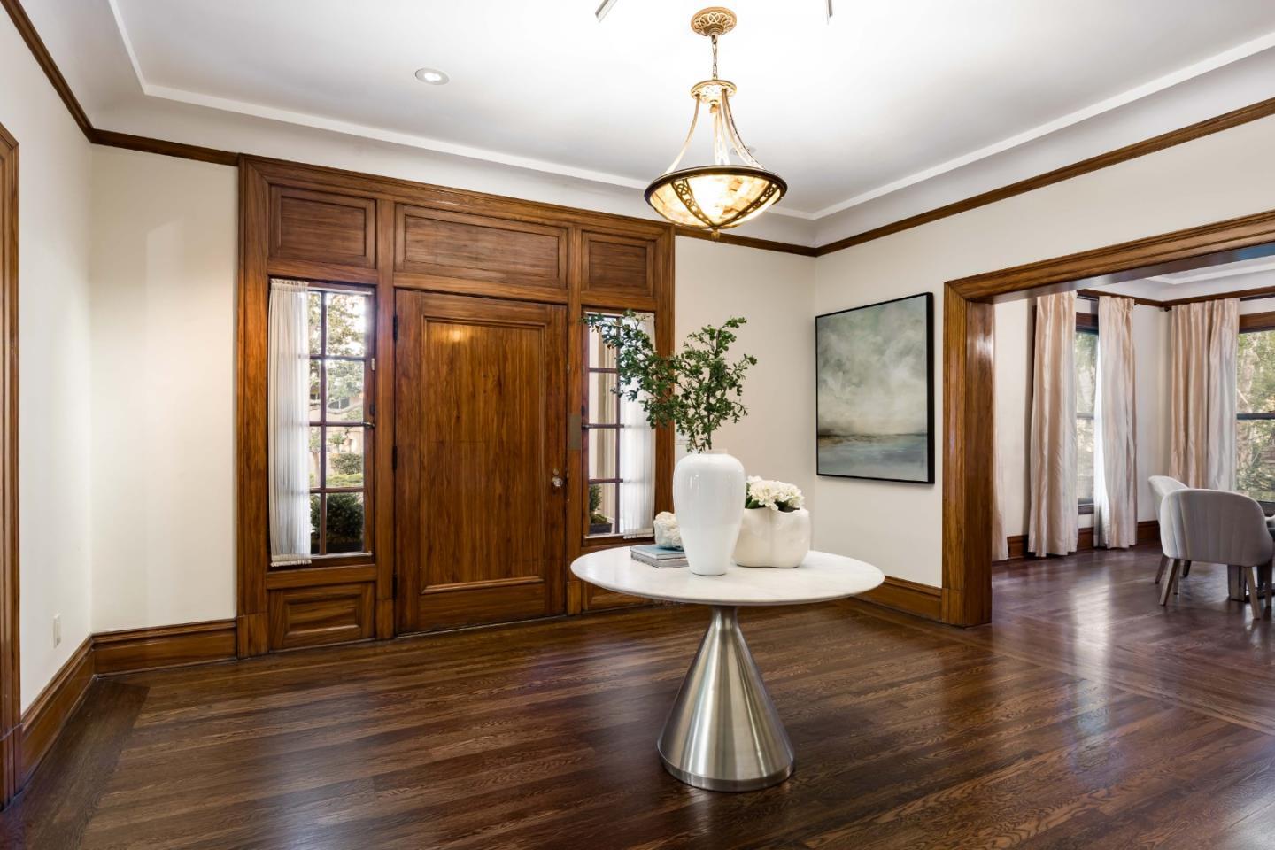 Property Photo:  789 University Avenue  CA 94301 