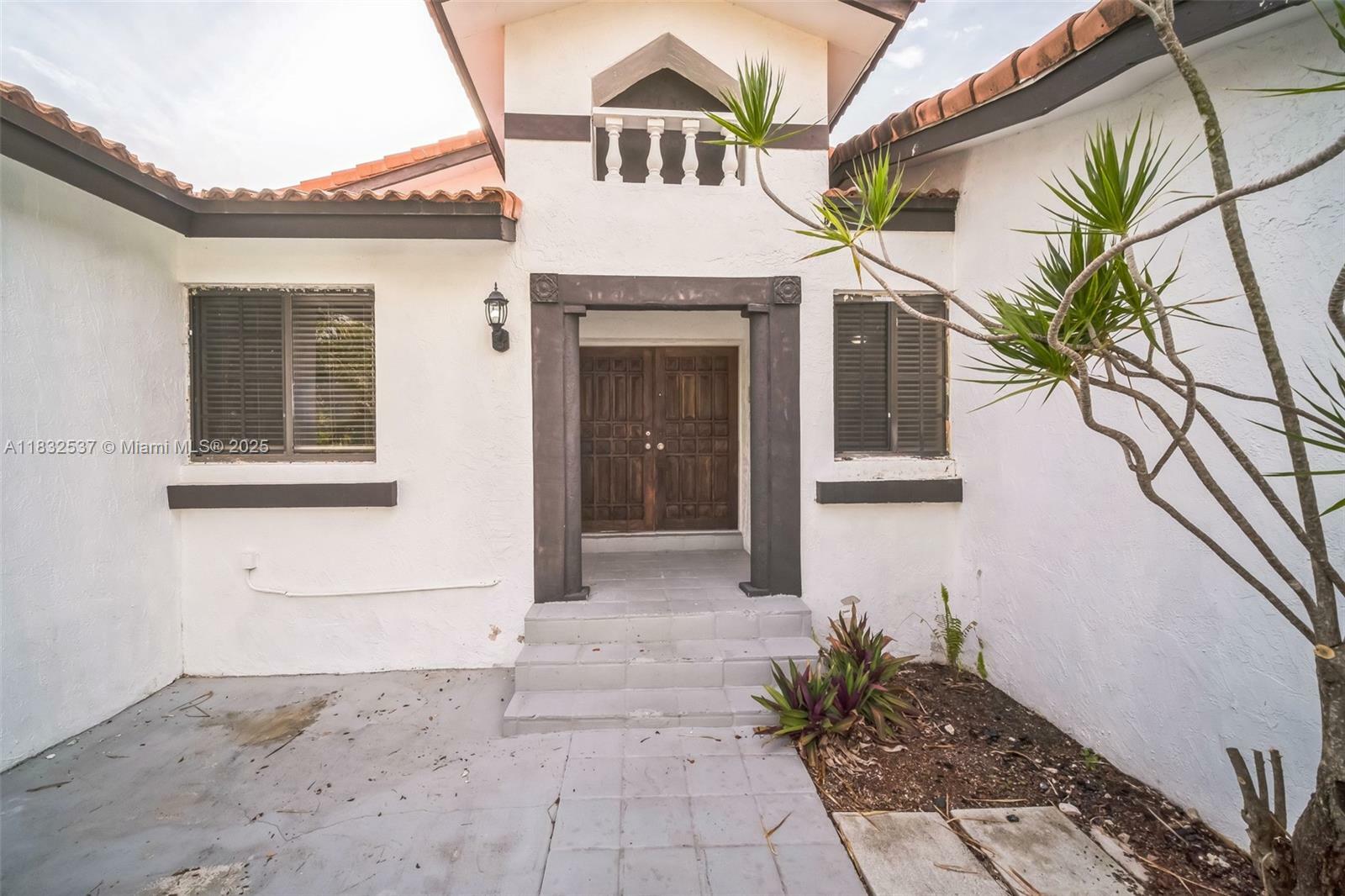 Property Photo: 20155 SW 79th Ct FL 33189