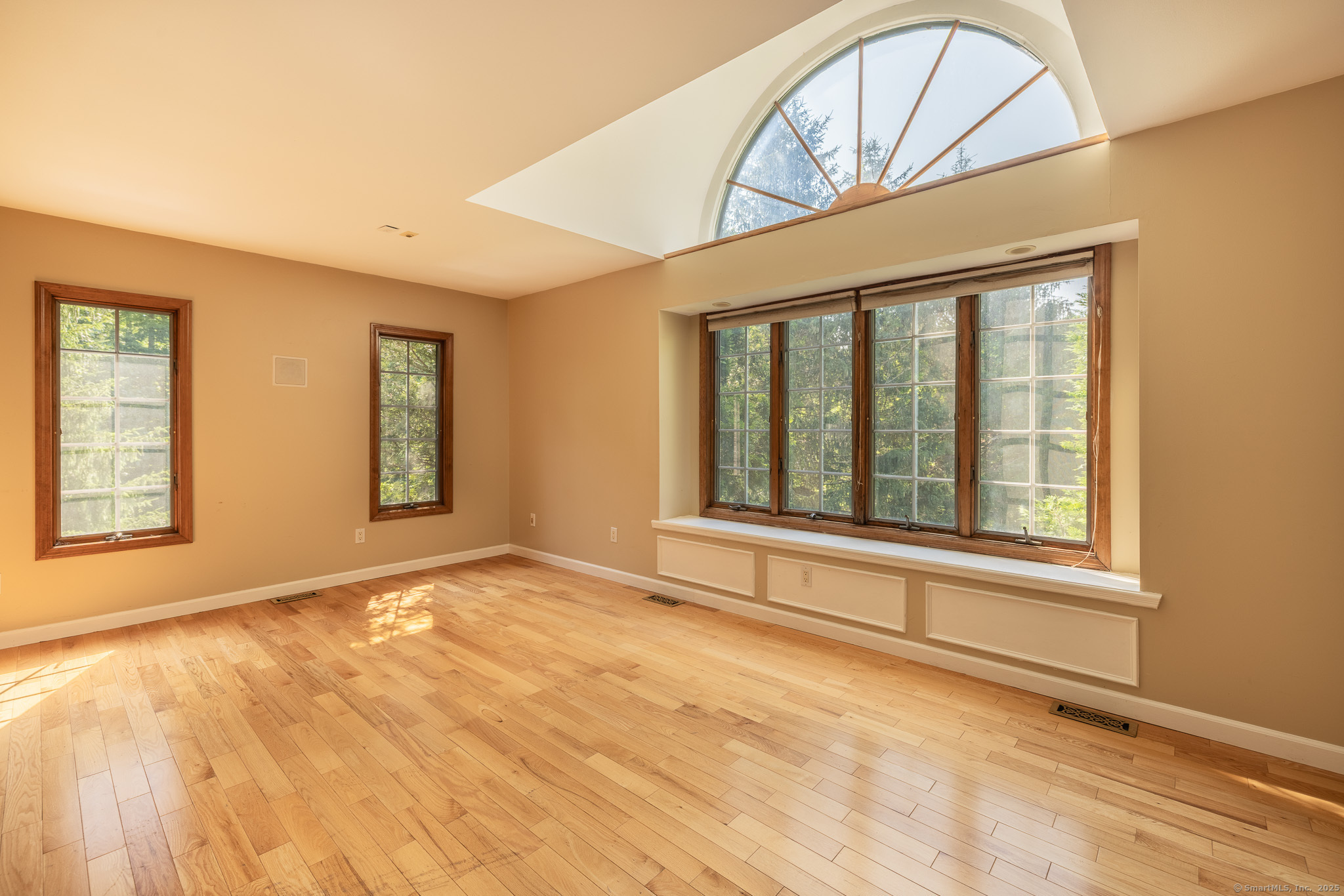Property Photo: 124 Bugg Hill Road CT 06468