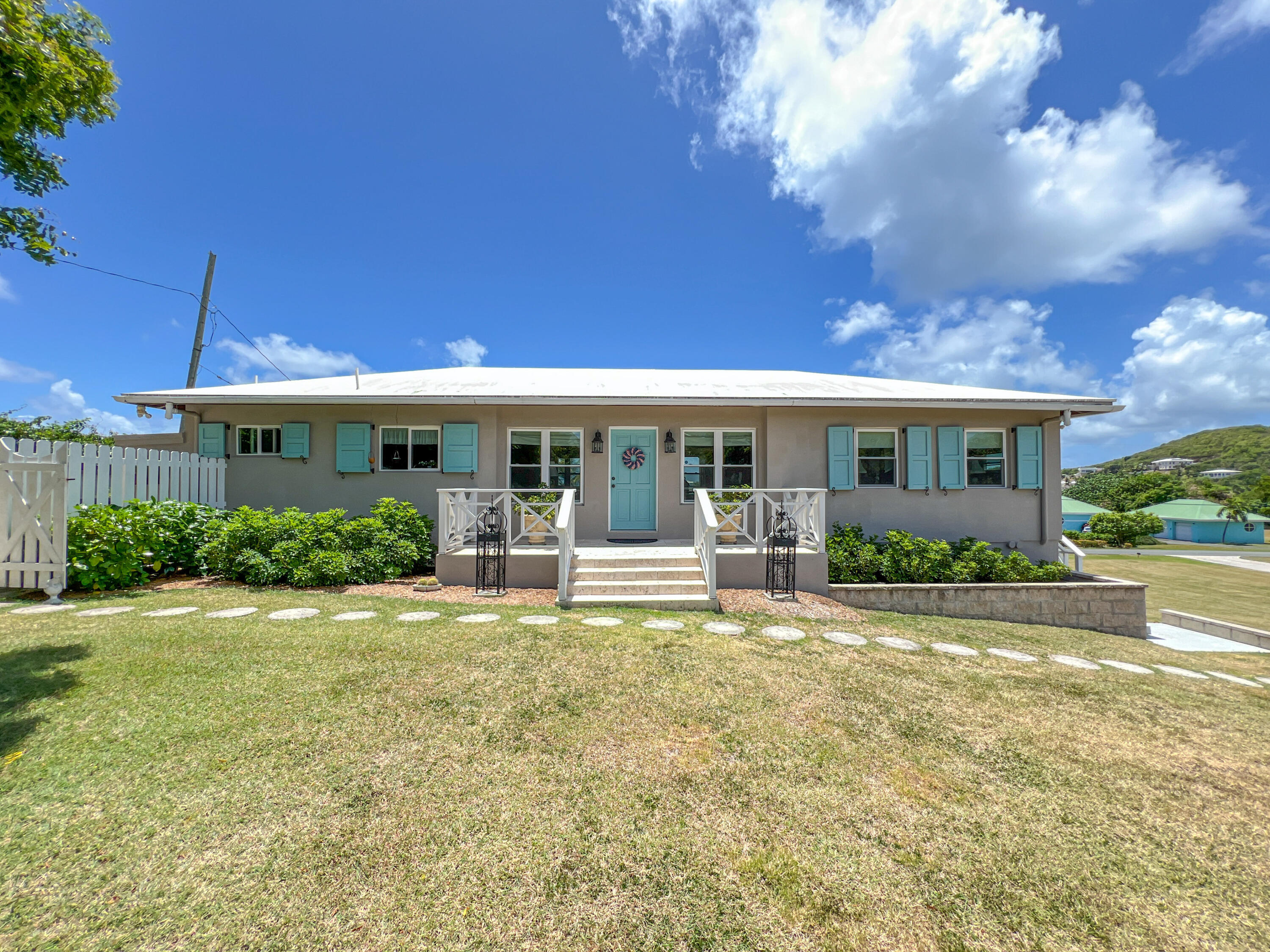 Property Photo: 146 &Amp 154 Judiths Fancy Qu VI 00820
