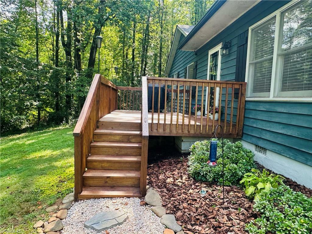 Property Photo: 174 Springview Drive NC 28651