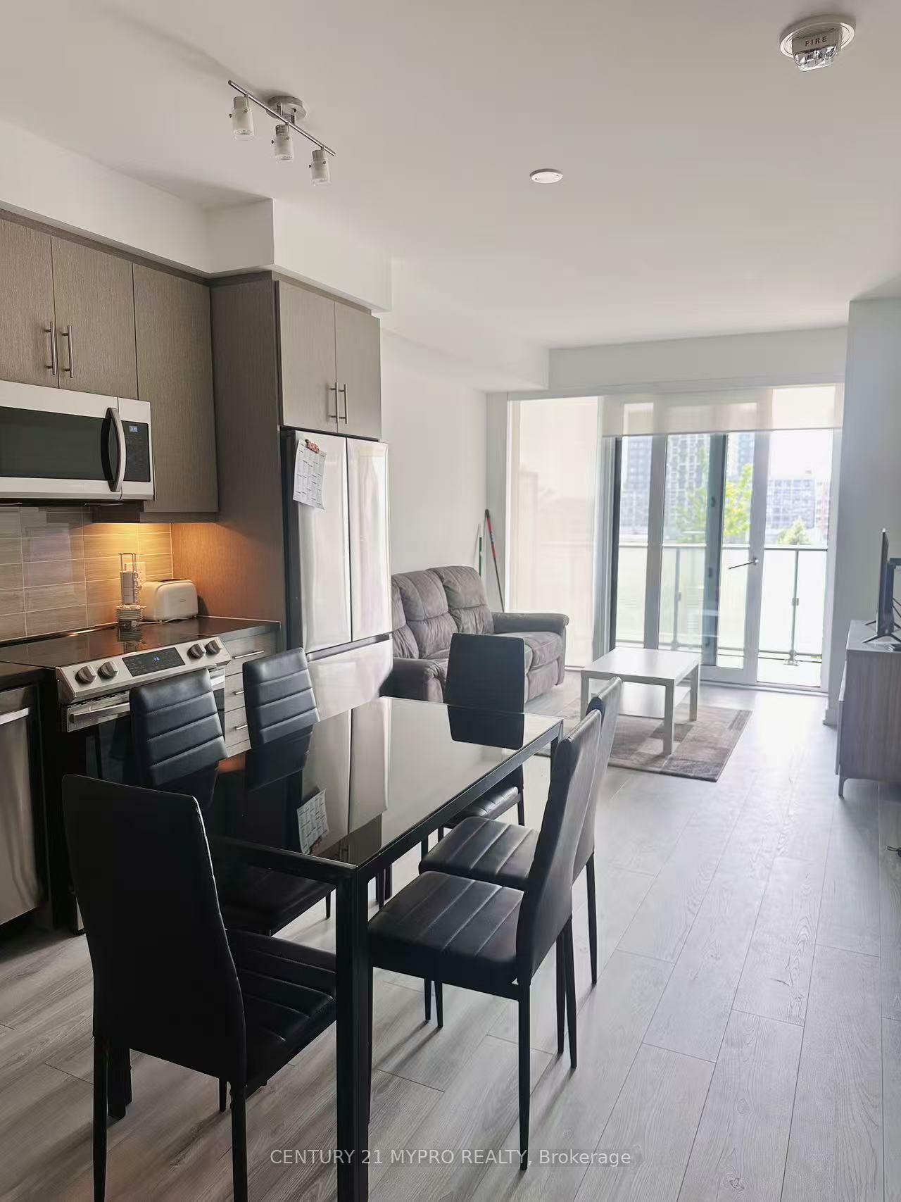 Property Photo: 95 Oneida Crescent 402 ON L4B 0H5
