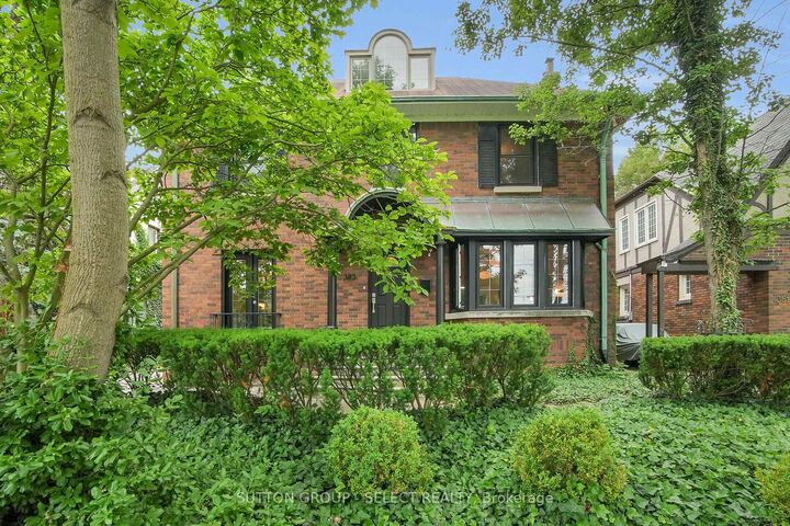 Property Photo: 383 Huron Street ON N6A 2K3