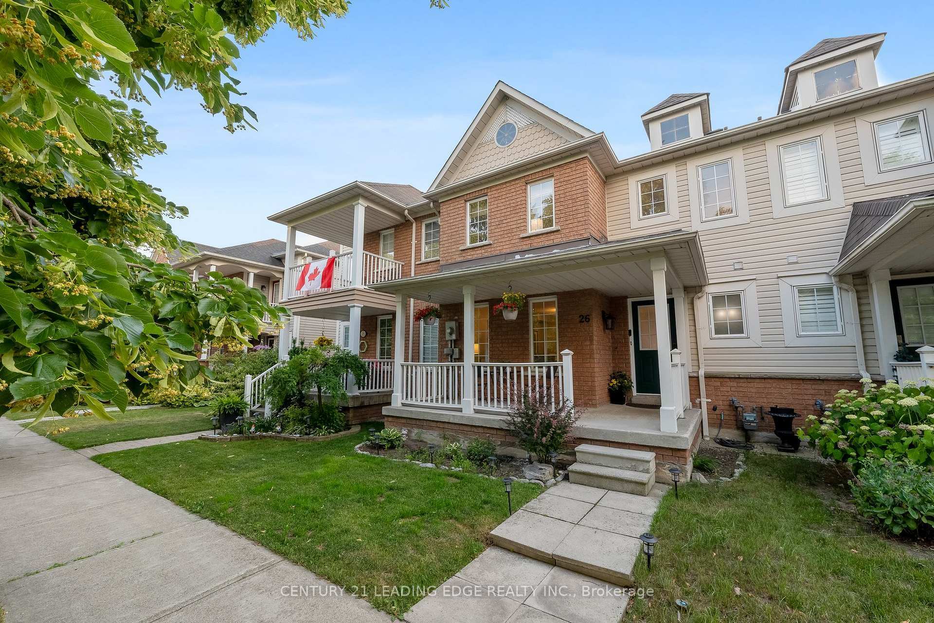 Property Photo: 26 Bayside Gate ON L1N 9T1