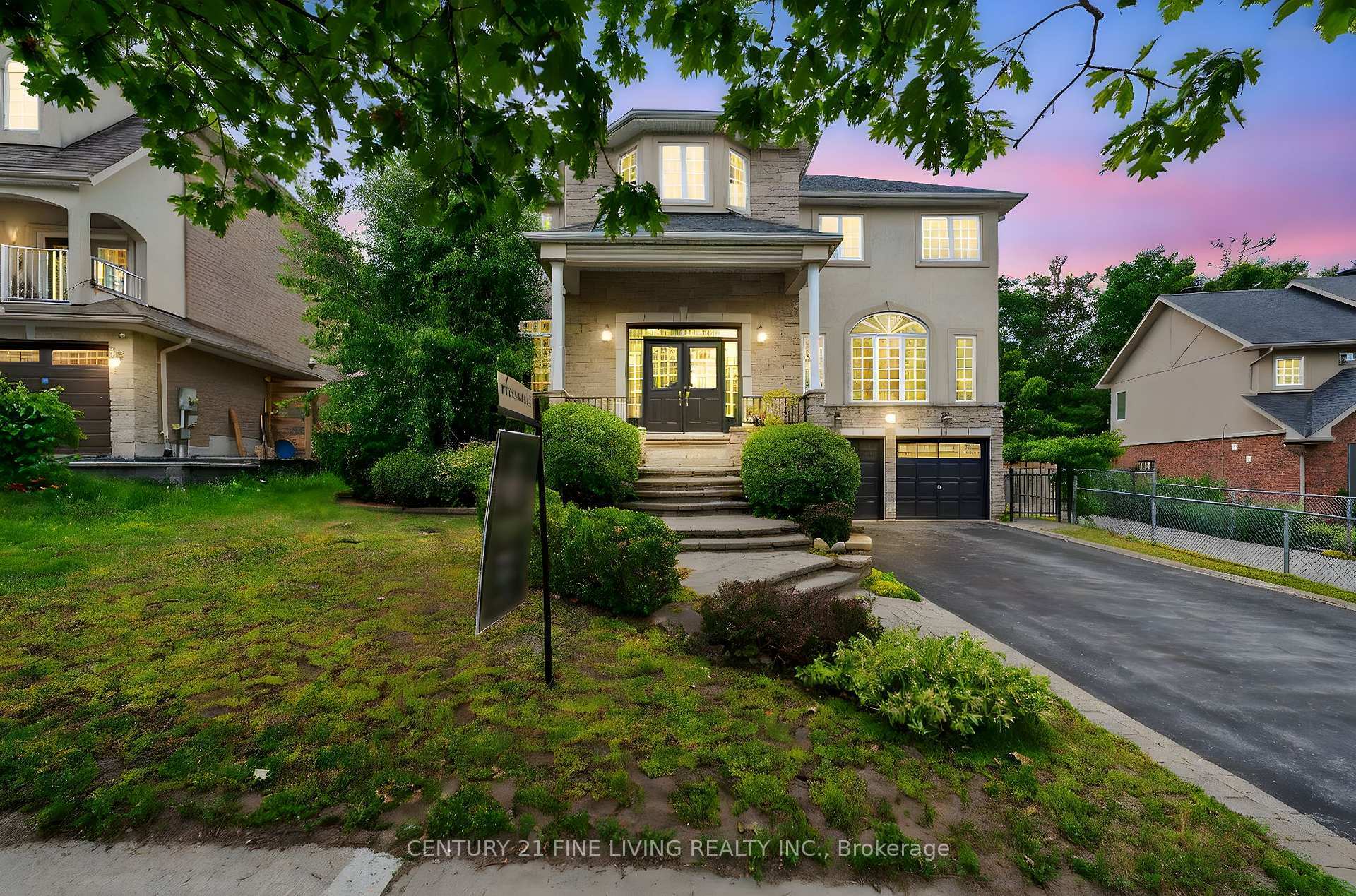 Property Photo: 46 Cumming Drive ON L4N 0C5