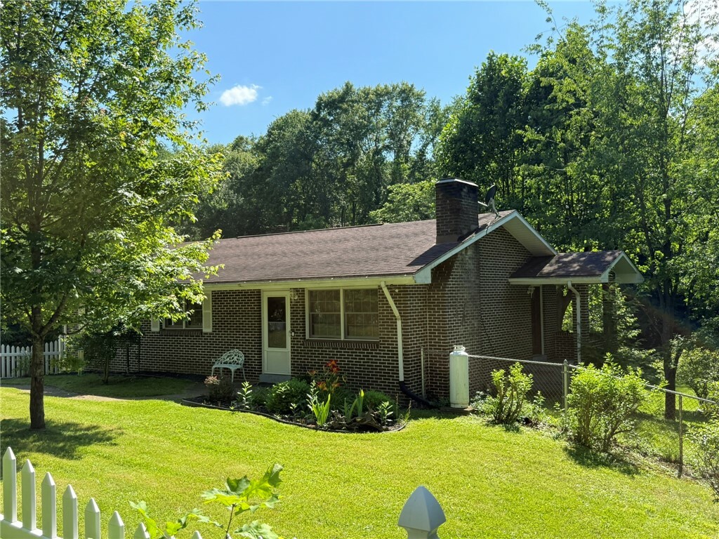 Property Photo: 960 Watt Road PA 15613