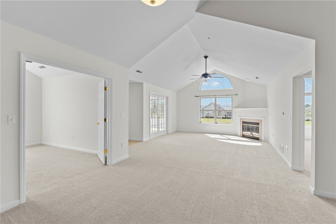 Property Photo: 1901 Golf Course Dr PA 15301