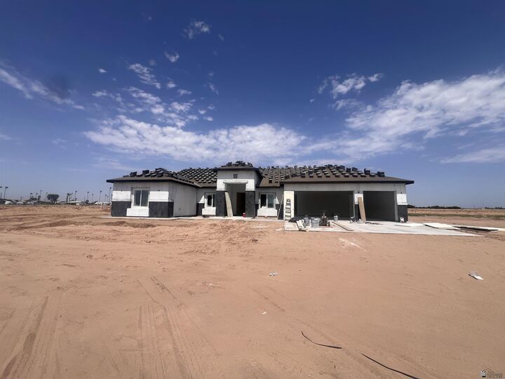Property Photo: 14538 S Ave 4 1/2 E AZ 85365