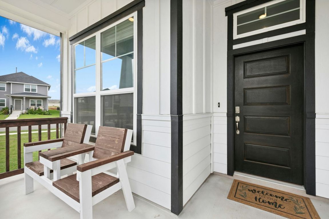 Property Photo: 180 Yellowstone Drive TX 78640