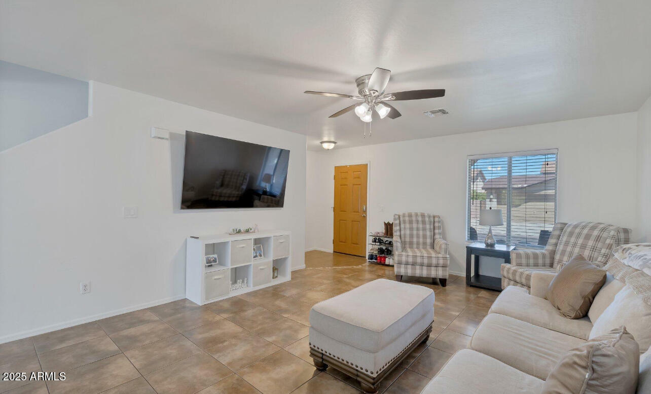 Property Photo: 2343 E Meadow Land Drive AZ 85140
