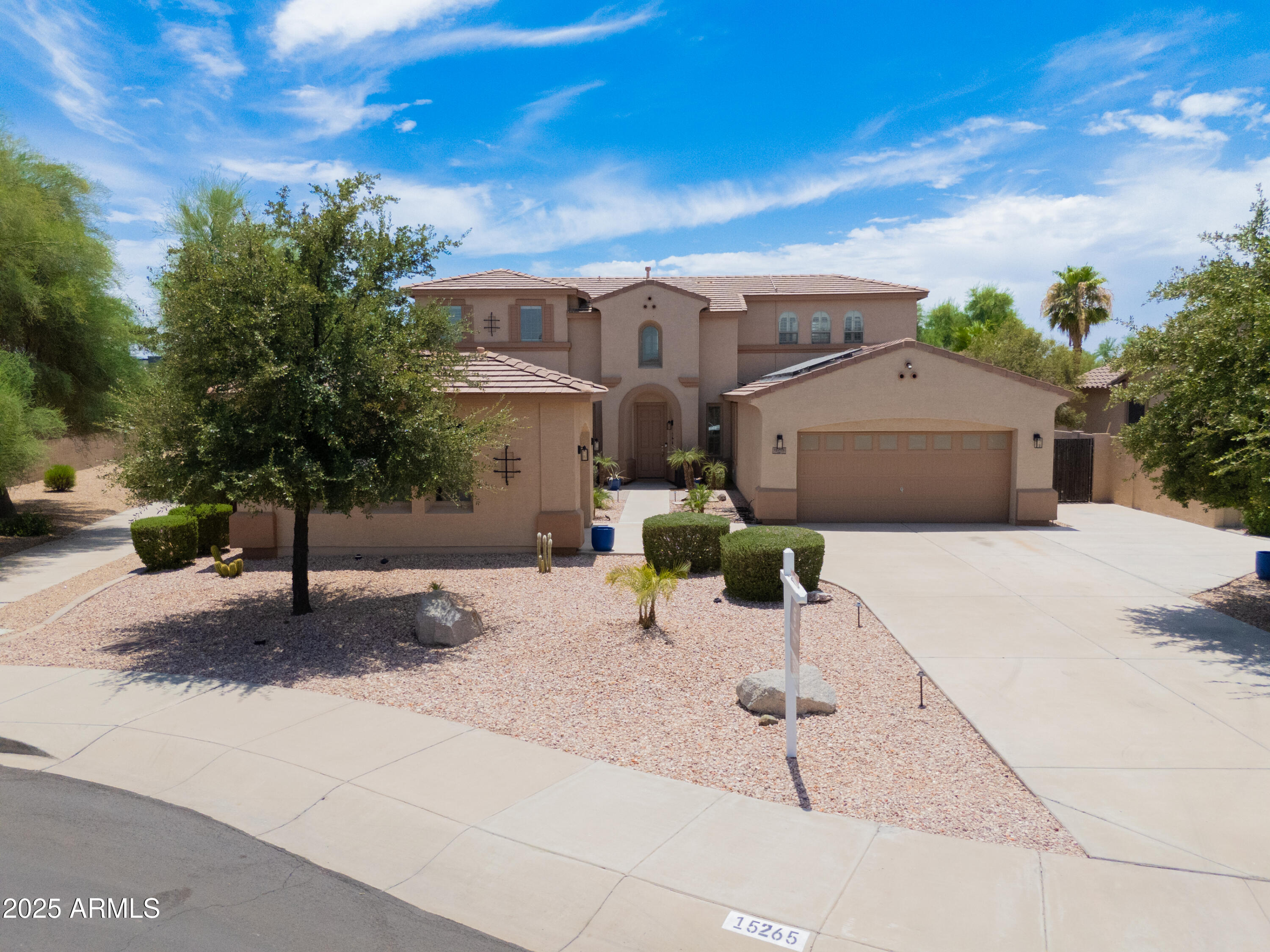 15265 W Montecito Avenue  Goodyear AZ 85395 photo