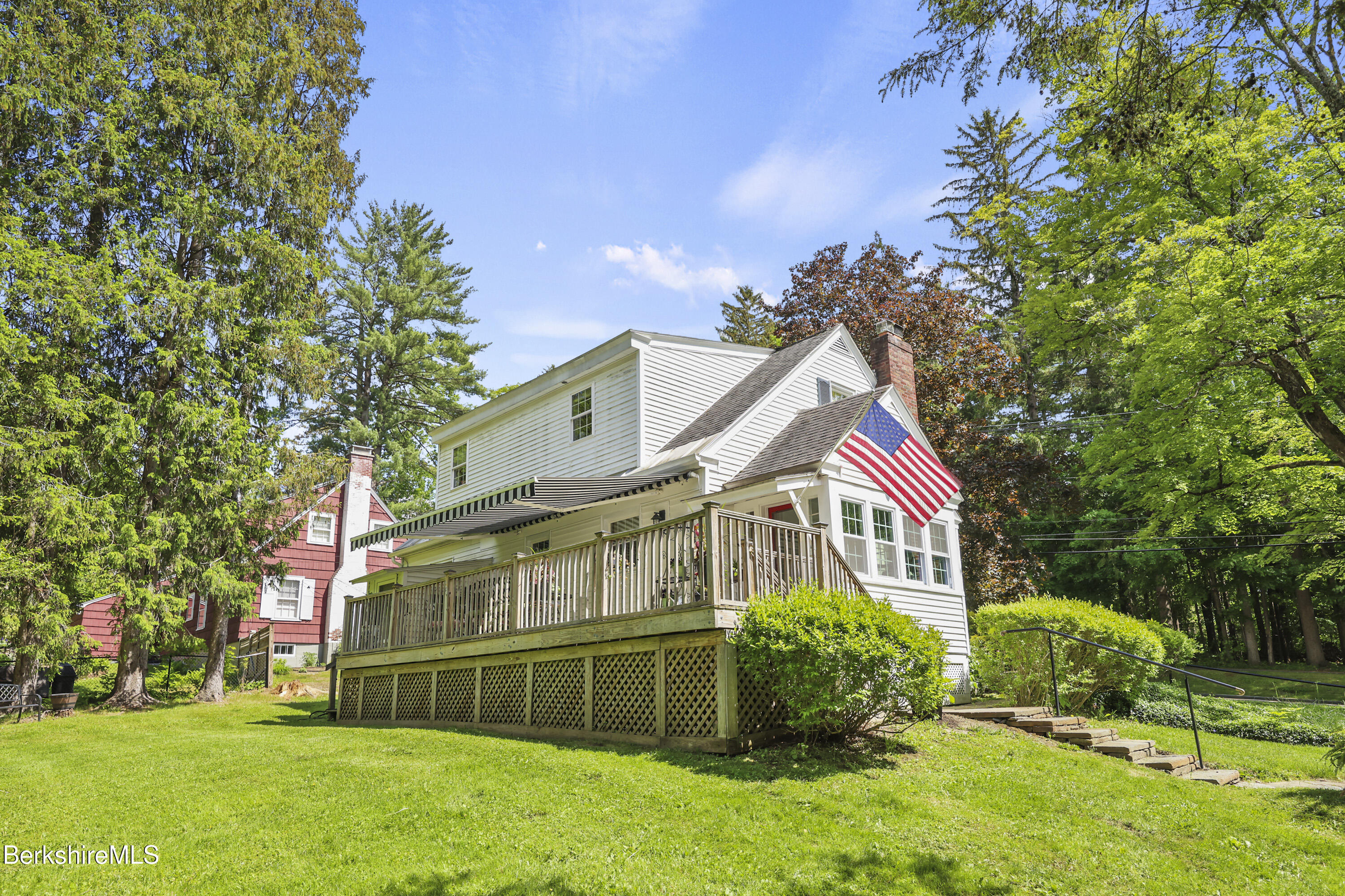 80 West St  Lenox MA 01240 photo