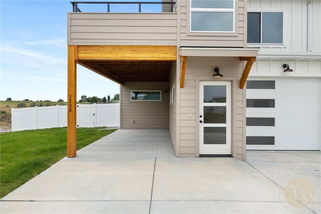 Property Photo: 1208 Buffalo Crossing Dr MT 59106
