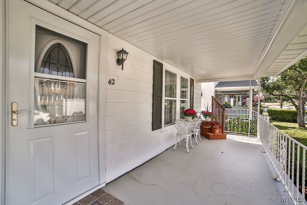 Property Photo: 42 Beverly Avenue NY 14094
