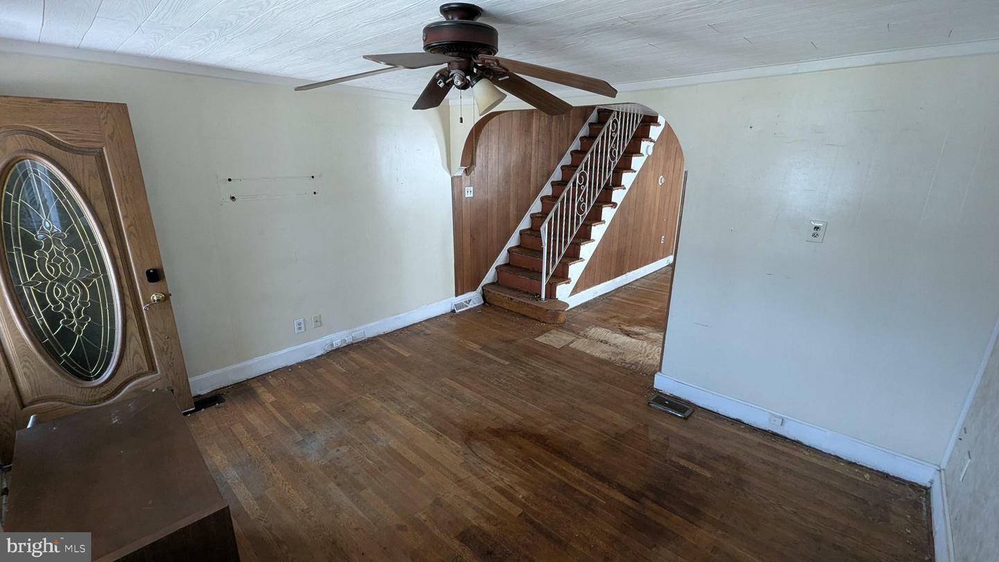 Property Photo: 502 Jefferson Avenue PA 19007