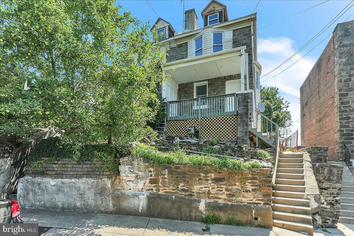Property Photo: 9 Summit Street PA 19023
