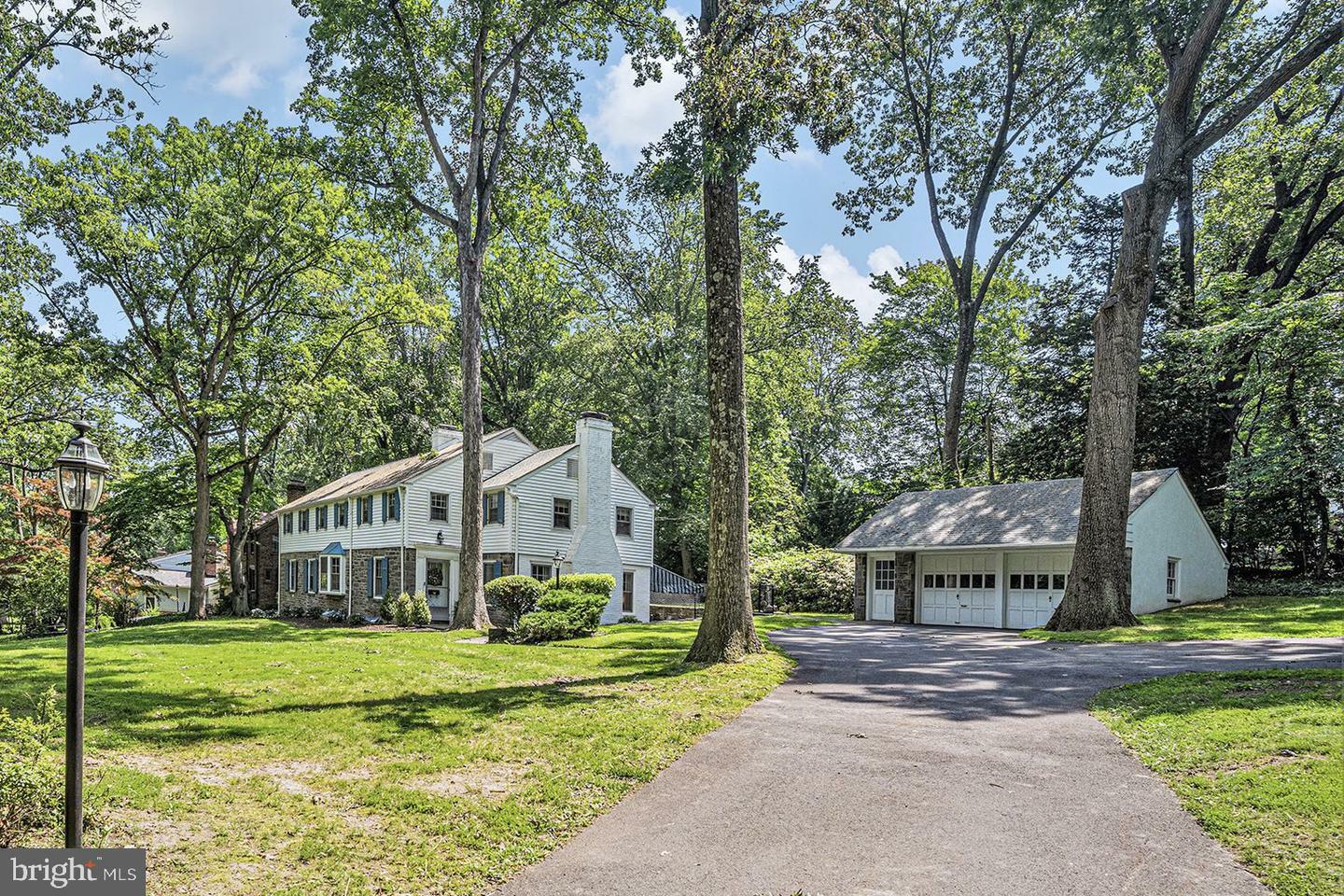Property Photo: 625 Bridle Road PA 19038