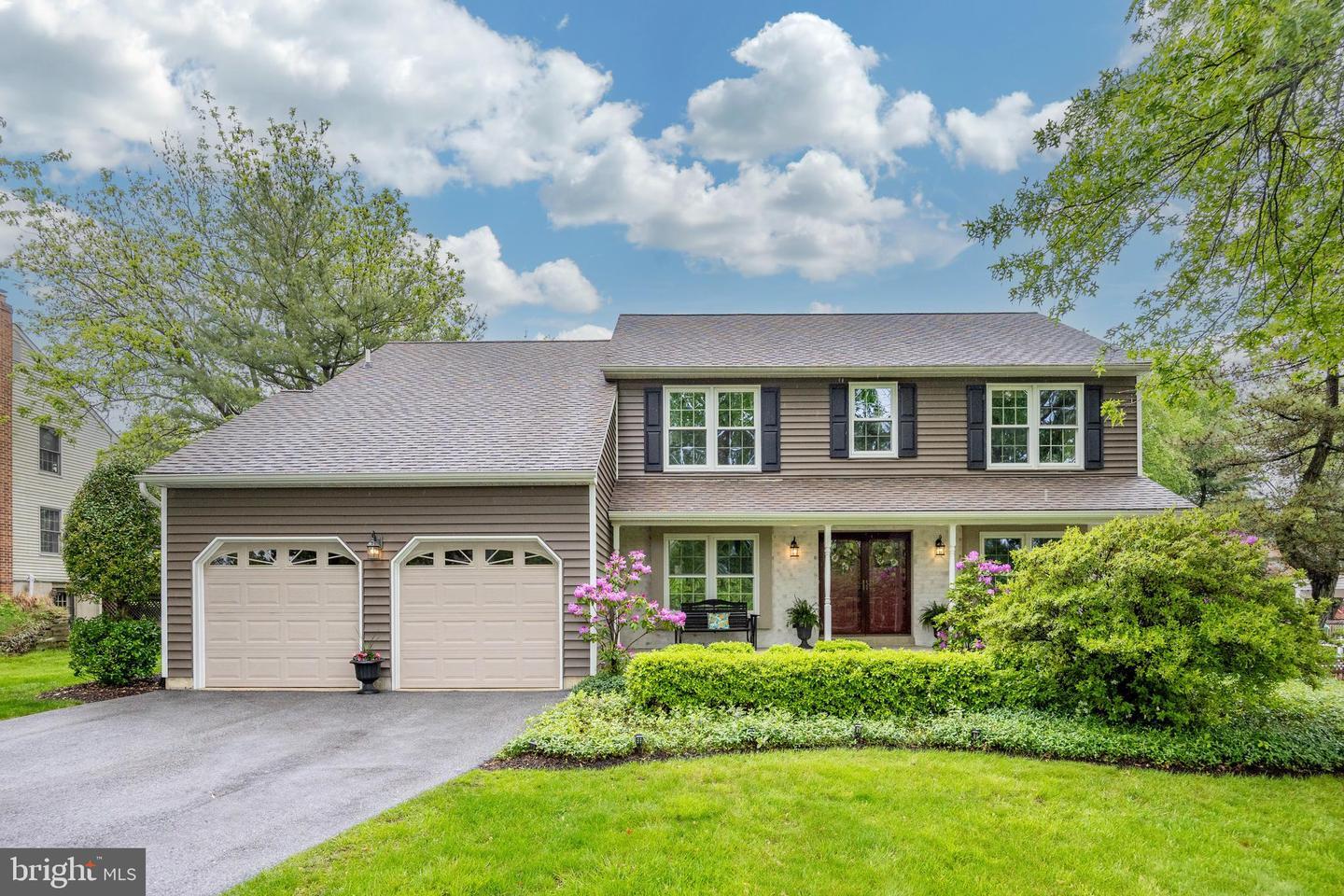 211 Ravenwood Road  Exton PA 19341 photo