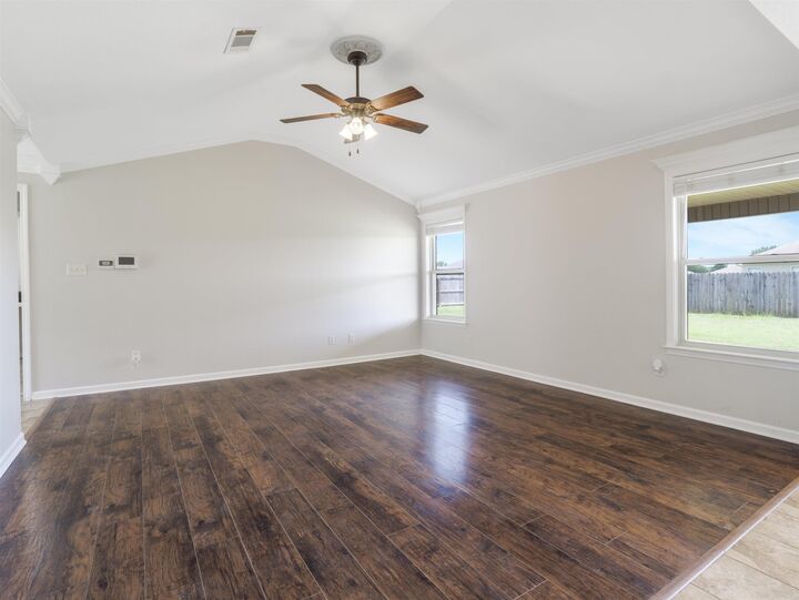Property Photo: 13 Birchwood Dr AR 72176