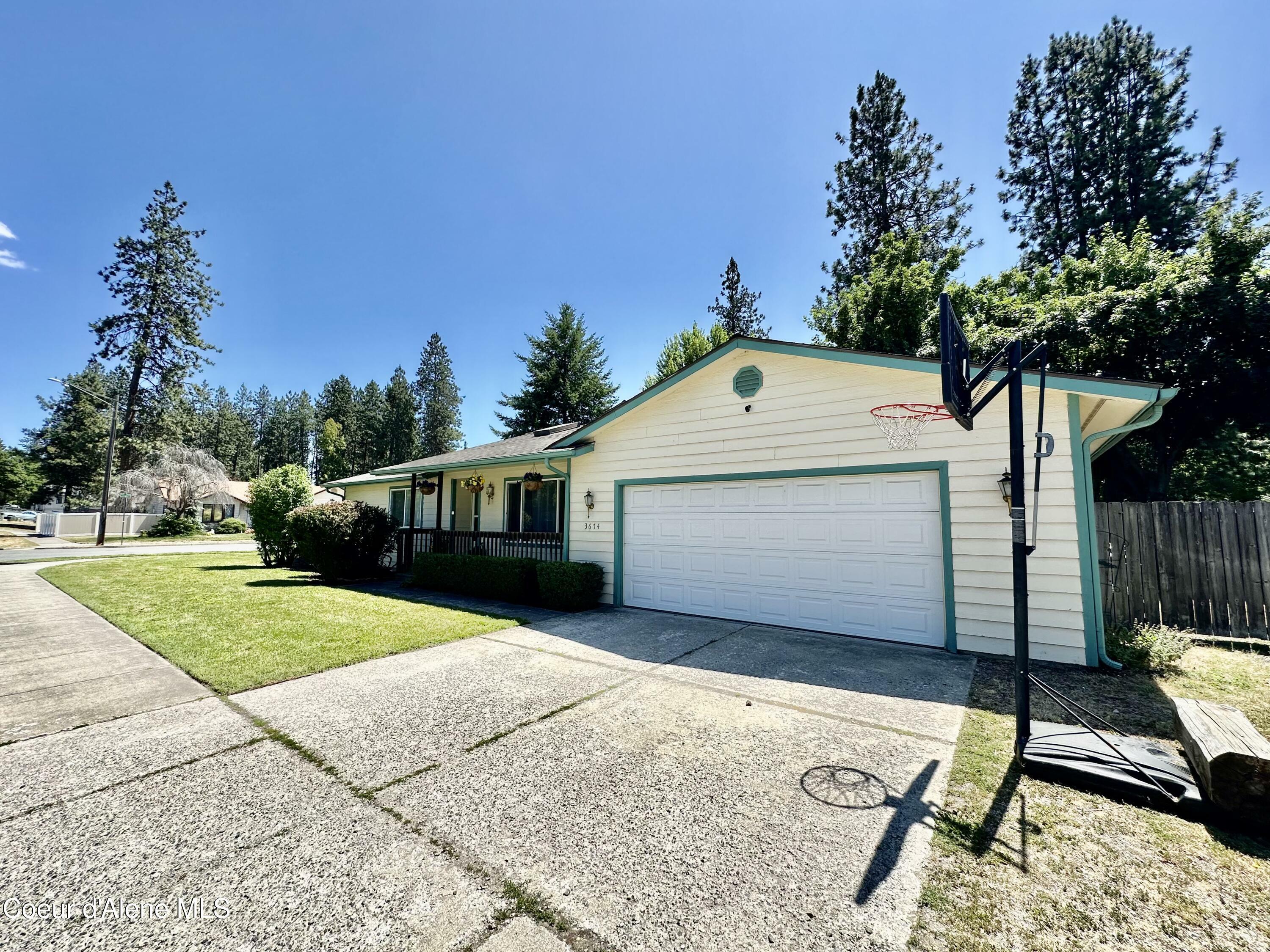 Property Photo: 3674 E 2nd Ave ID 83854