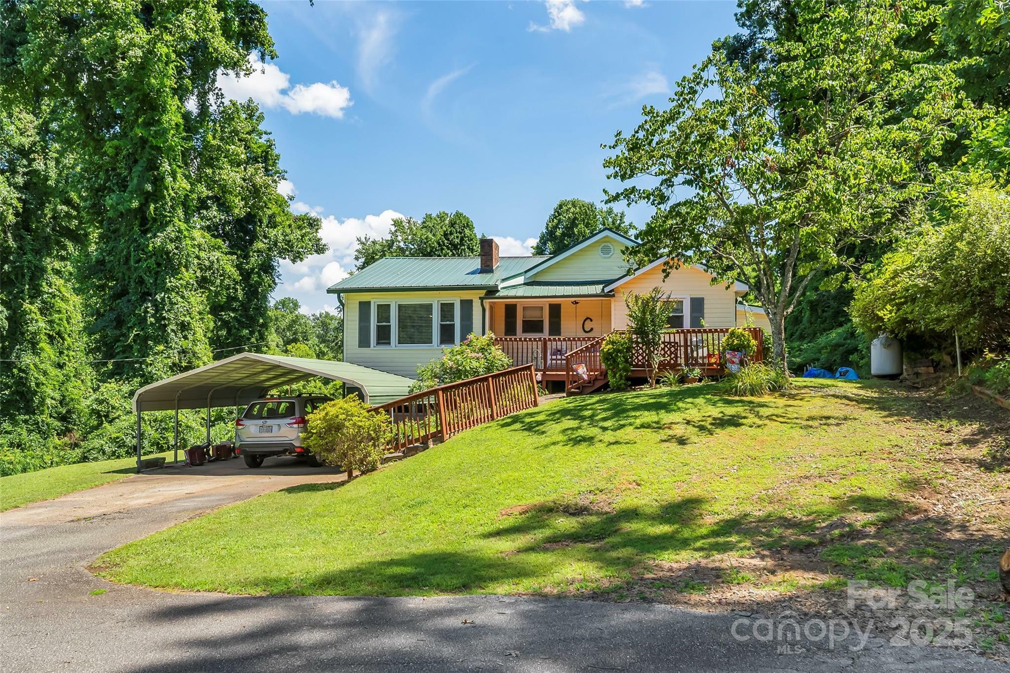 339 Highland Drive  Marion NC 28752 photo