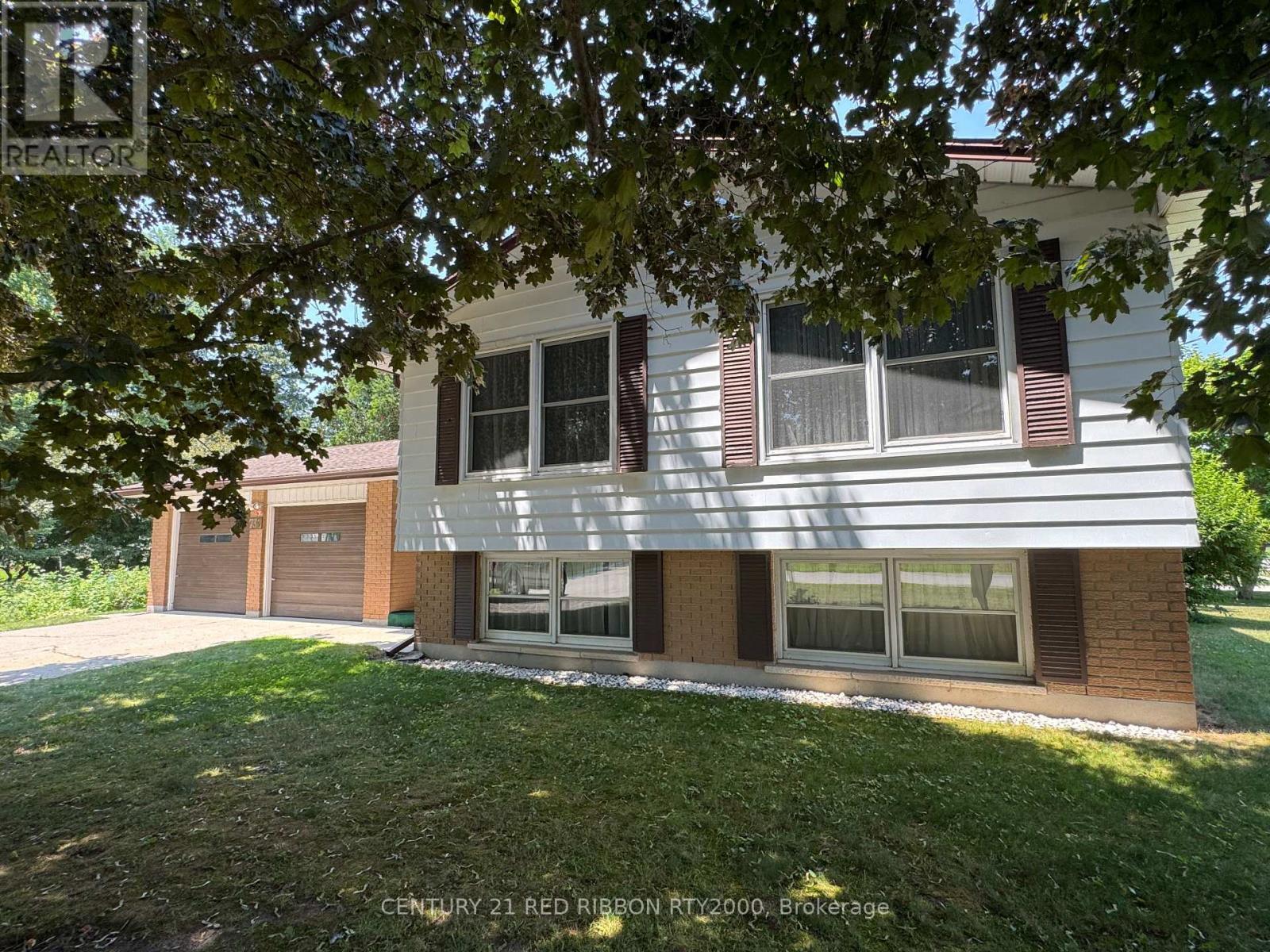 Property Photo: 730 Glover Crescent ON N0L 1W0