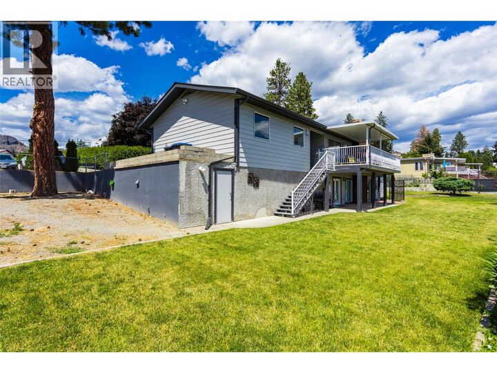 2865 Thacker Drive  West Kelowna BC V1Z 1W7 photo