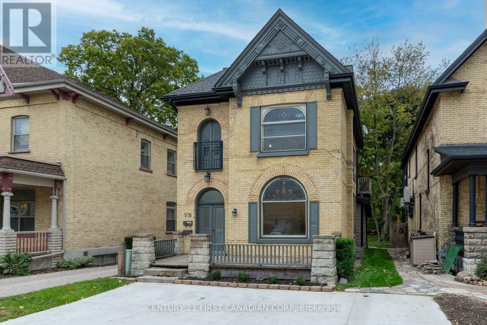 Property Photo: 578 Waterloo Street ON N6B 2P9