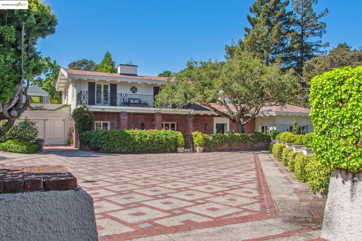 305 The Uplands  Berkeley CA 94705 photo