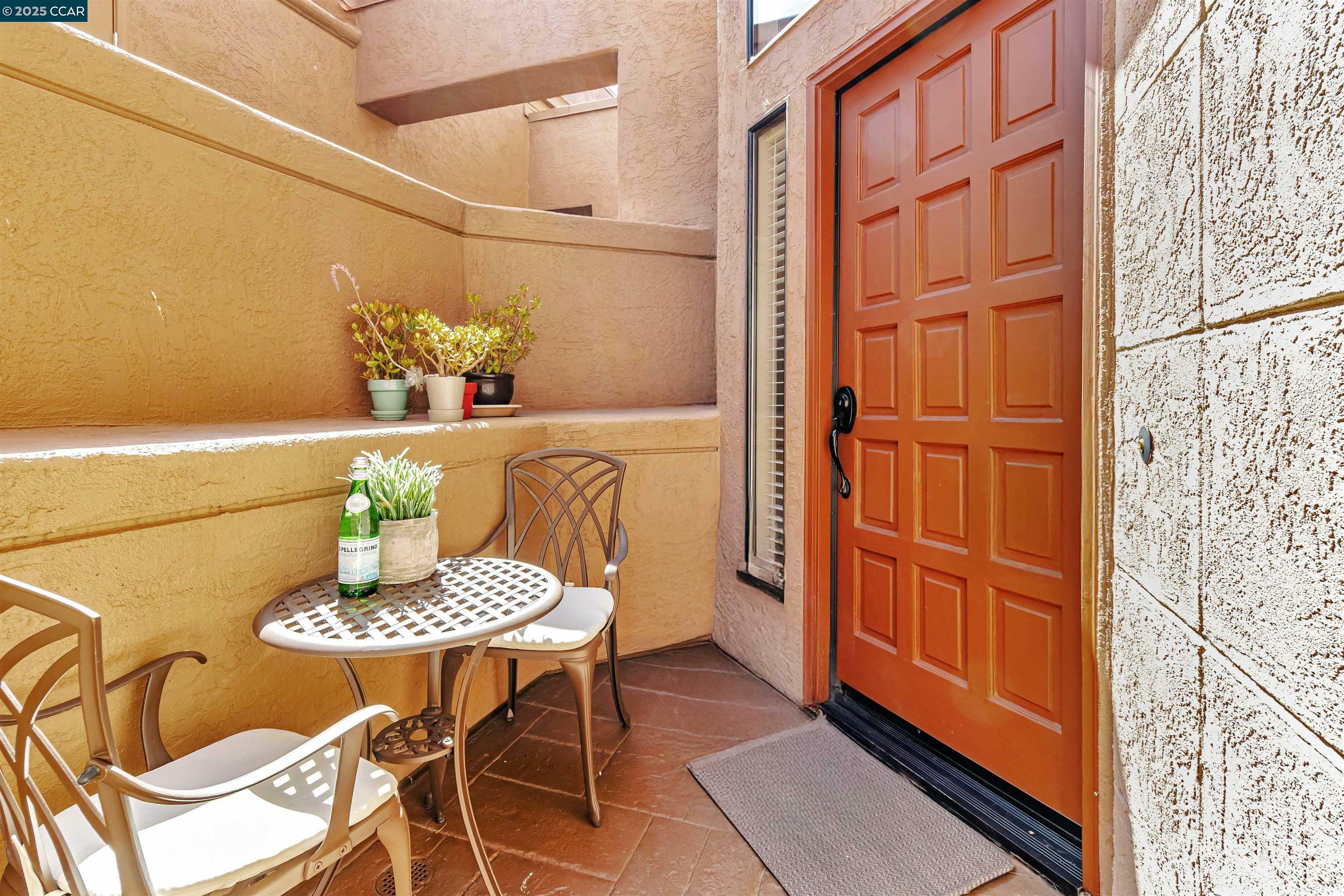 Property Photo: 4079 W Lakeshore Dr CA 94582